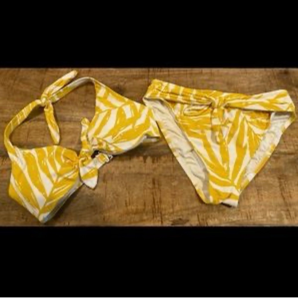 Carmen Marc Valvo Geometric Yellow and White Bikini - Picture 3 of 14